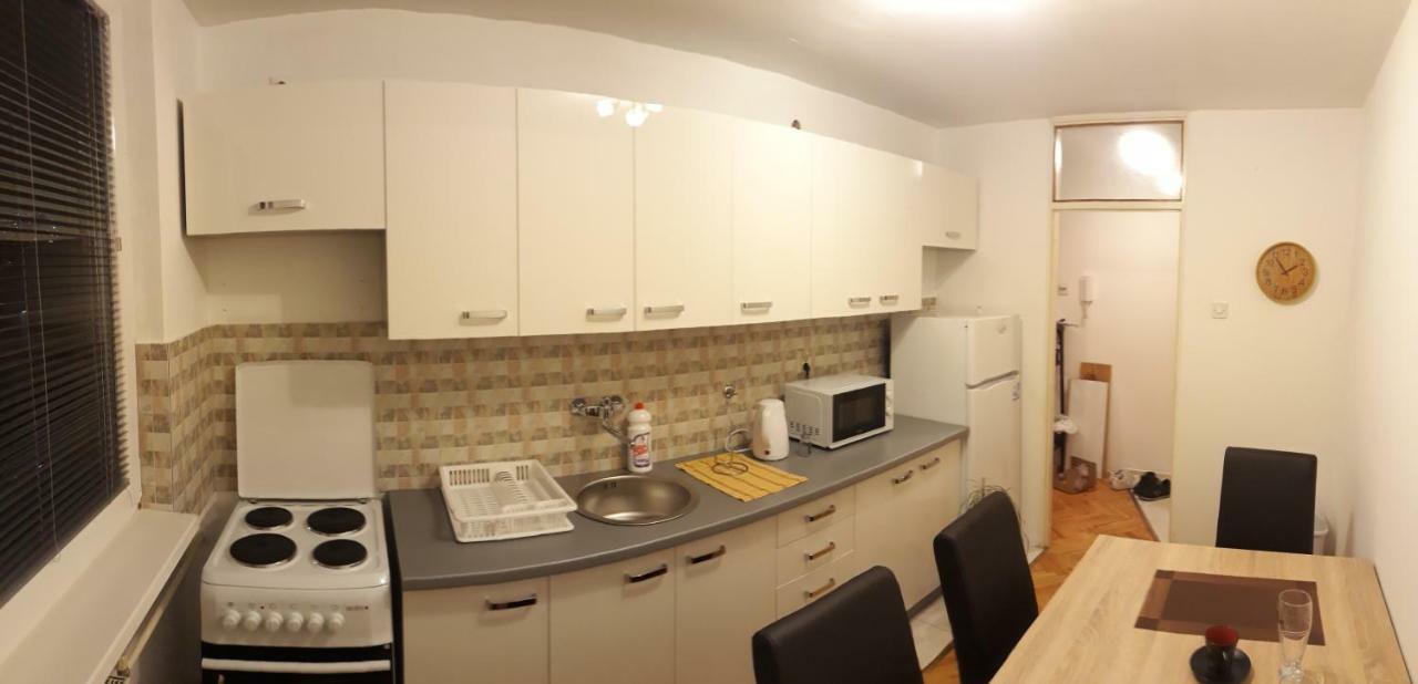 Apartment Ambrela 2 Сараево Екстериор снимка